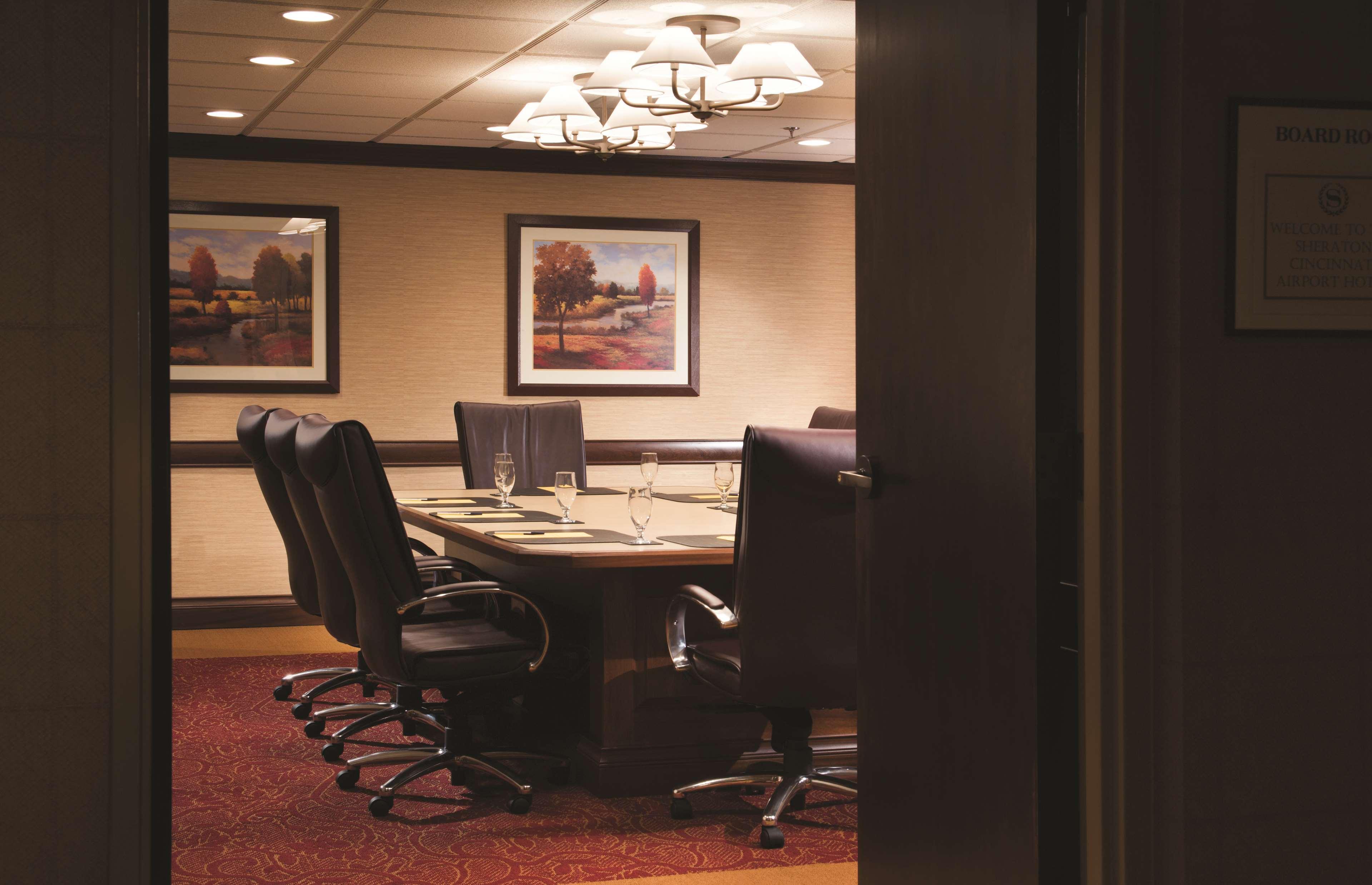 Doubletree By Hilton Cincinnati Airport Hebron Facilities photo